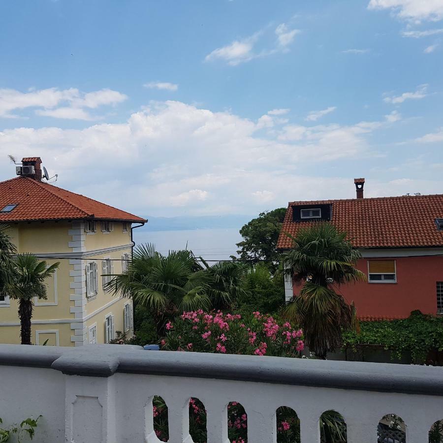 Villa Niki Rezine Lovran Exterior foto